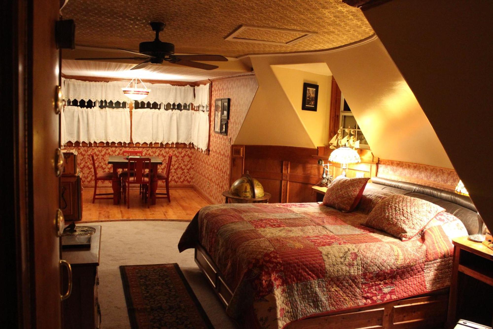Book Nook Inn Lumberton Room photo