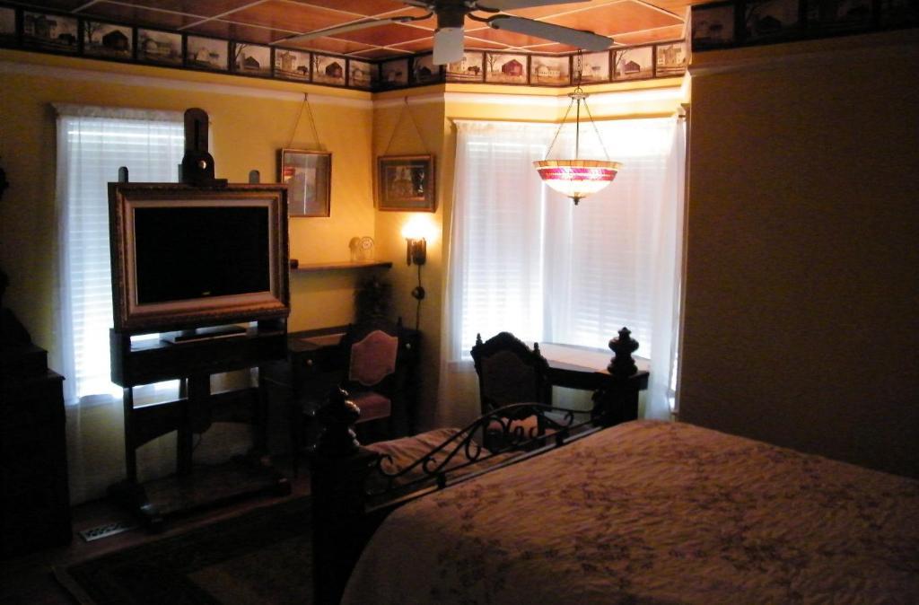 Book Nook Inn Lumberton Room photo
