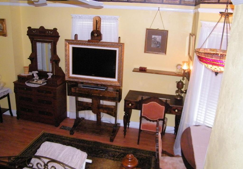 Book Nook Inn Lumberton Room photo